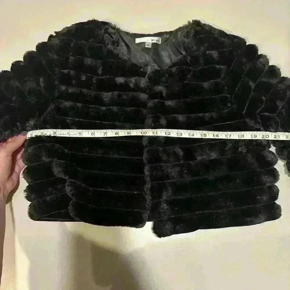 WD NY Black Faux Fur Cropped Jacket Size XL - Picture 3 of 4